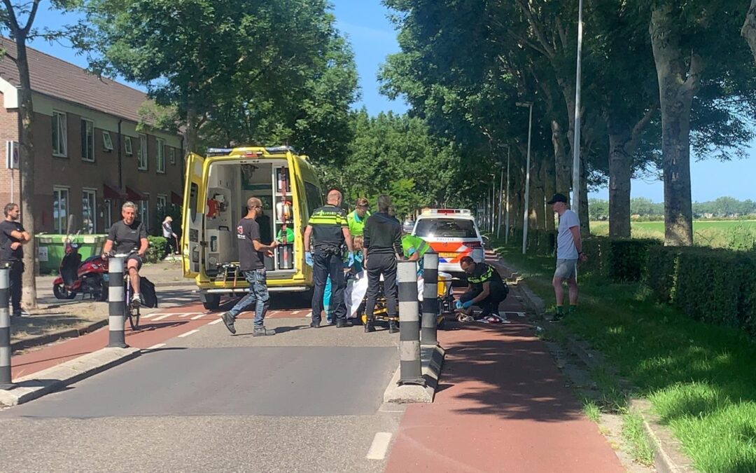 Fietsster flink gewond in Koedijk