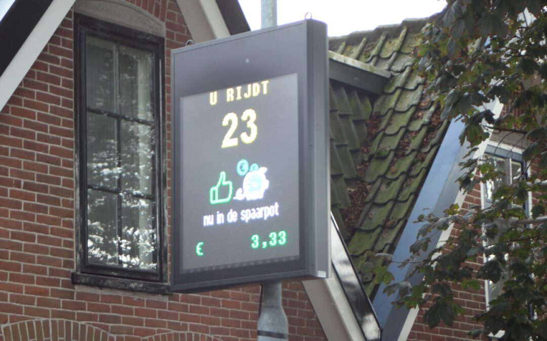 Snelheidsmeter die goed weggedrag beloont in Sint Pancras