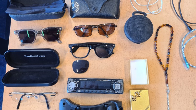 Iets gestolen uit uw auto? de politie heeft de buit teruggevonden