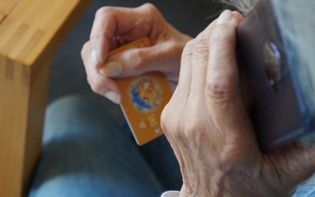 Cybercriminelen maken steeds meer slachtoffers. Oplichting vaker via je telefoon, tablet en PC