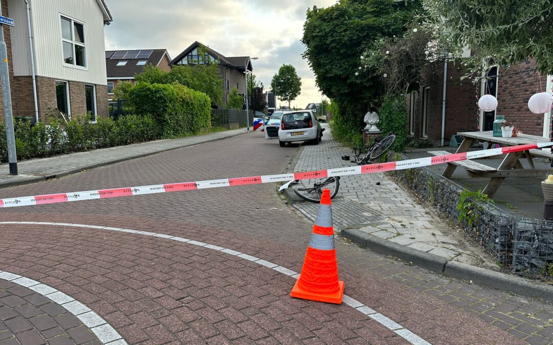 Fietser zwaargewond geraakt bij ongeval op de Klaversloot Broek op Langedijk