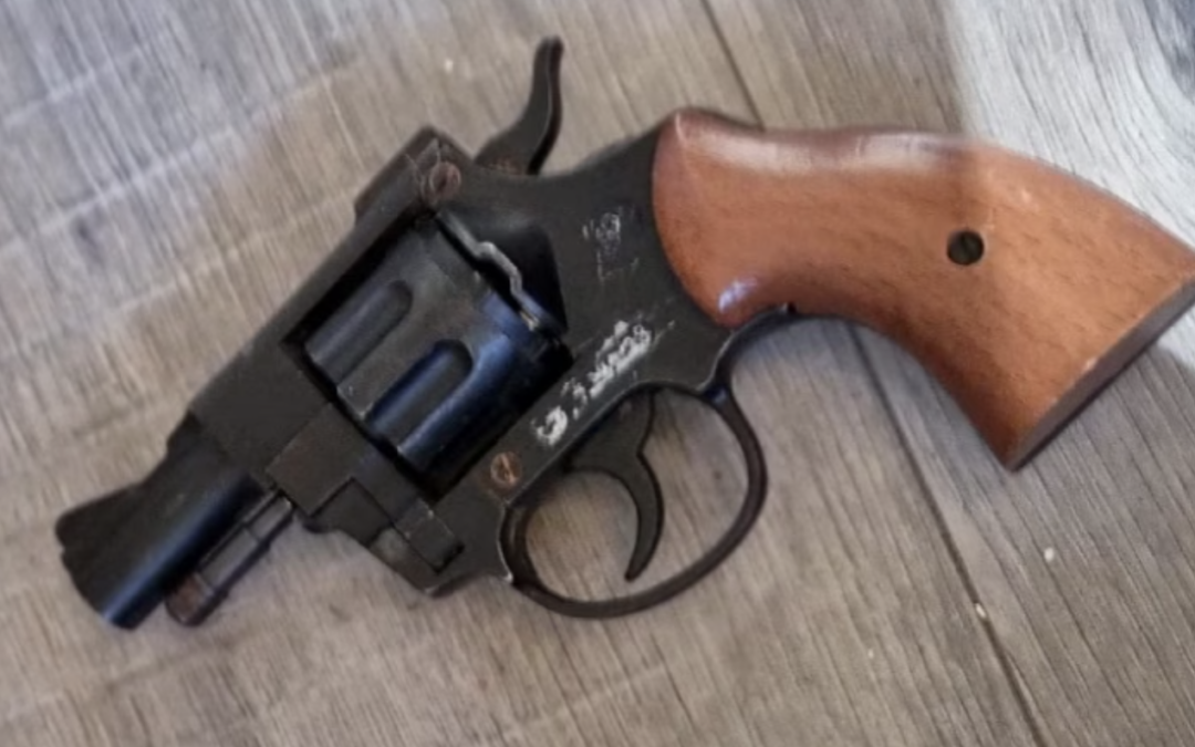 Aanhouding in onderzoek naar medeplegen van een overval op een woning aan de Oranjestraat in Noord-Scharwoude