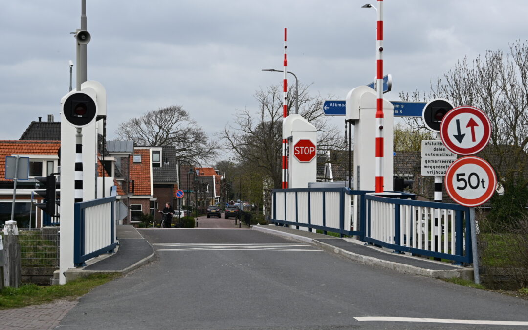 Kopstaart botsing in Oterleek- veel schade
