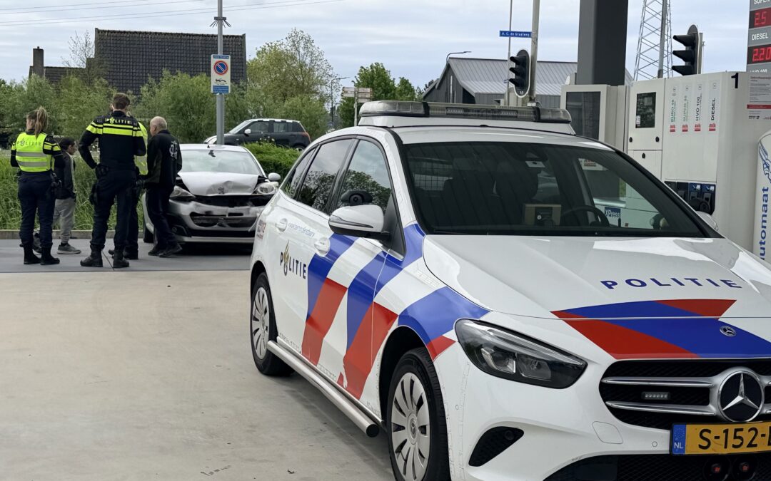 Kop-staartbotsing op de AC de Graafweg in Heerhugowaard