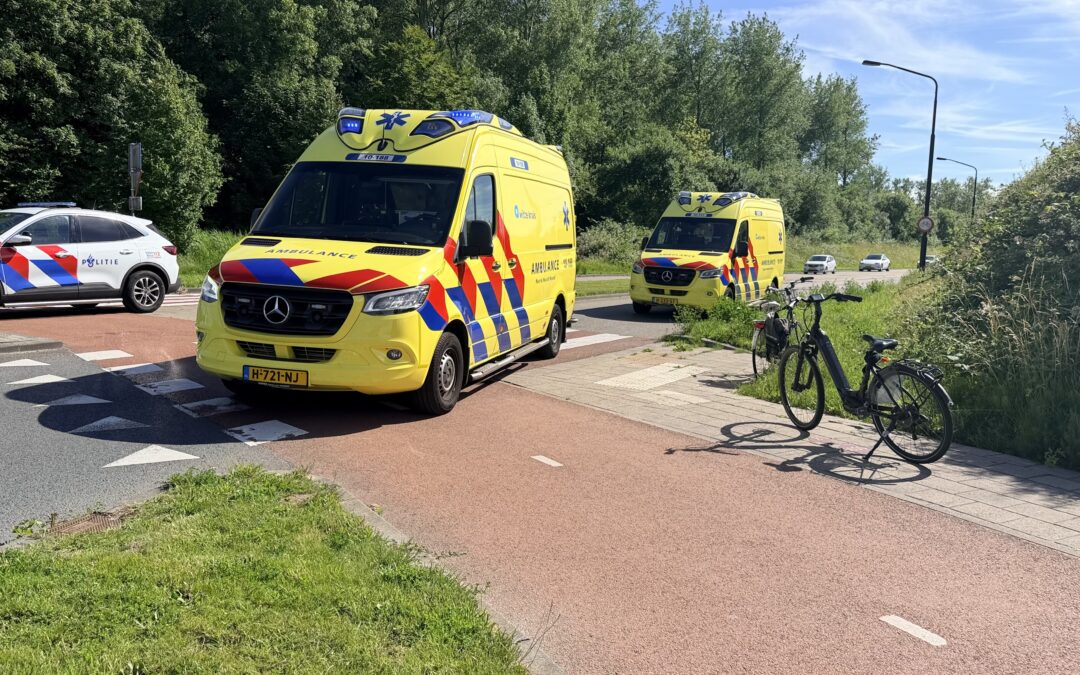Vrouw zwaargewond na aanrijding, automobilist rijdt door in Heerhugowaard